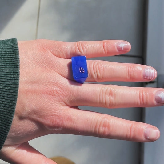 Petal signet