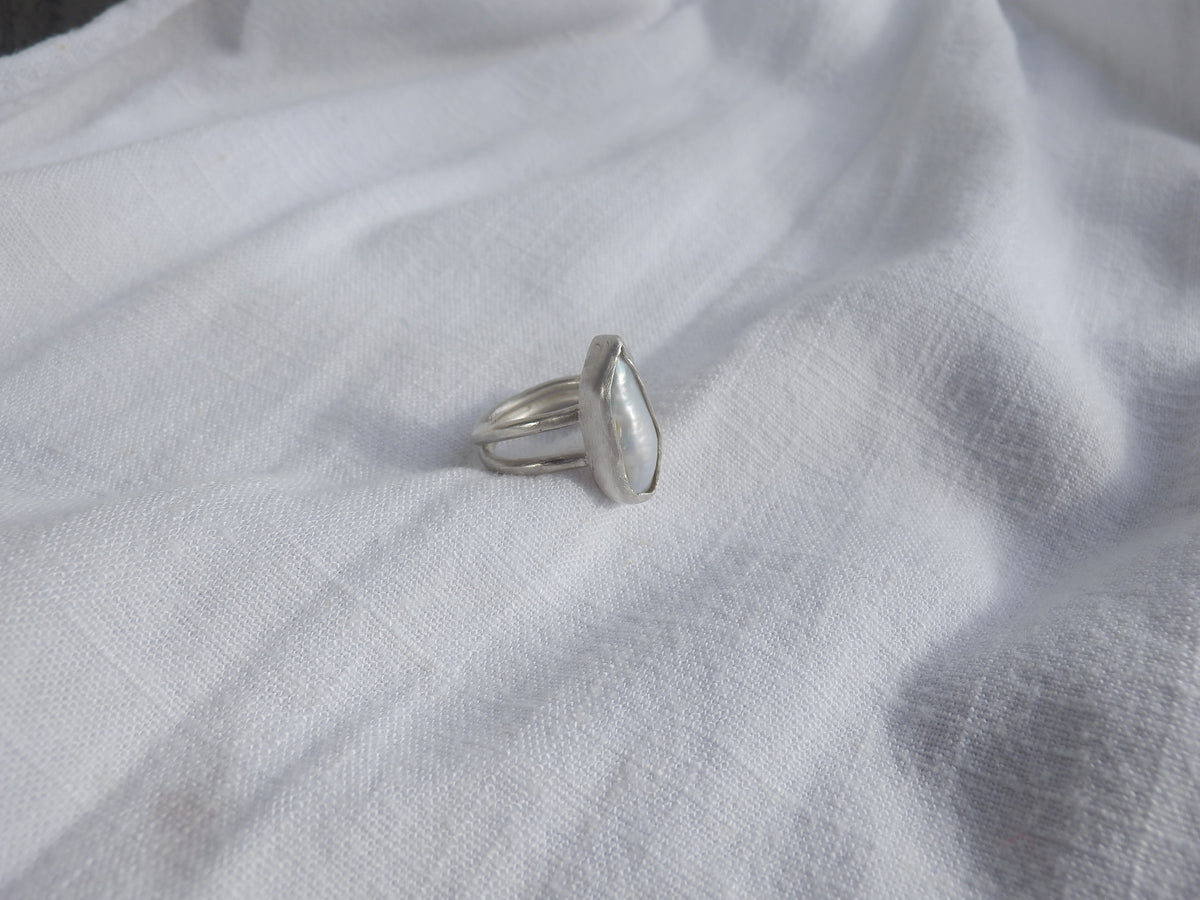 Pearl ring