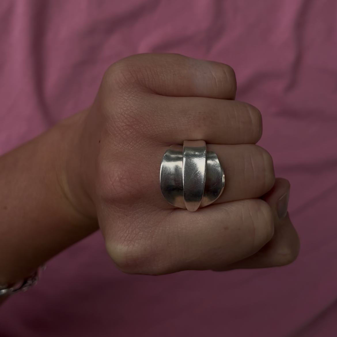 Florentine spoon ring